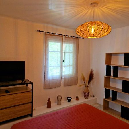 Lou Mouli Di Baou Bed & Breakfast Labeaume Dış mekan fotoğraf