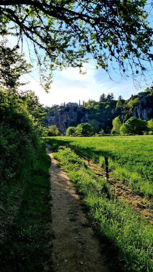 Lou Mouli Di Baou Bed & Breakfast Labeaume Dış mekan fotoğraf