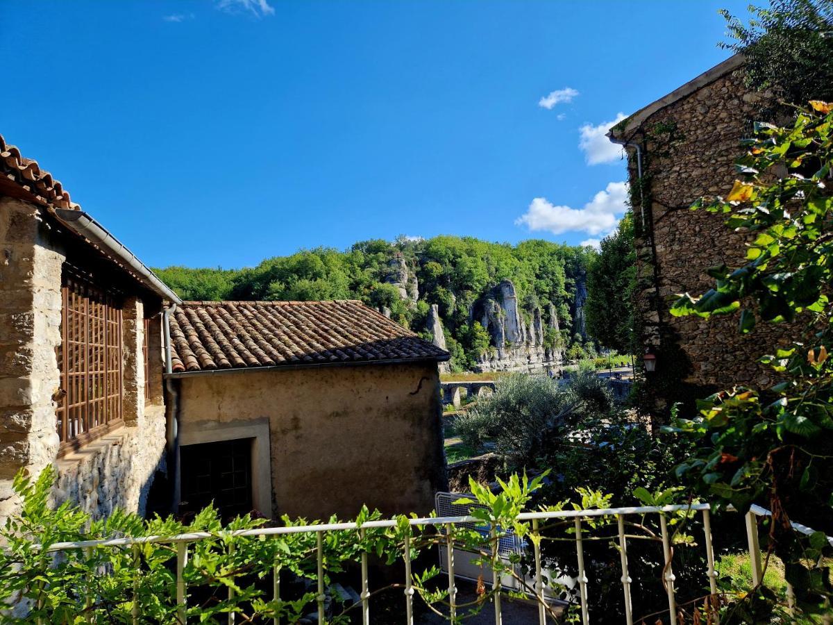 Lou Mouli Di Baou Bed & Breakfast Labeaume Dış mekan fotoğraf
