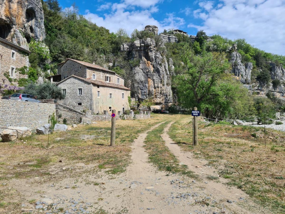 Lou Mouli Di Baou Bed & Breakfast Labeaume Dış mekan fotoğraf